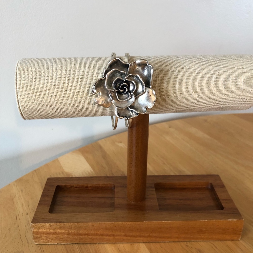 Vintage Avon Cuff Couture Burnished Silvertone Metal Flower Bracelet